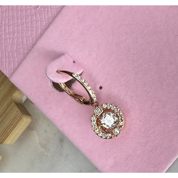 Swarovski Crystal Gold Tone Drop Earrings Elegant Stunning Chic Glitzy Fashion - Picture 5 of 12